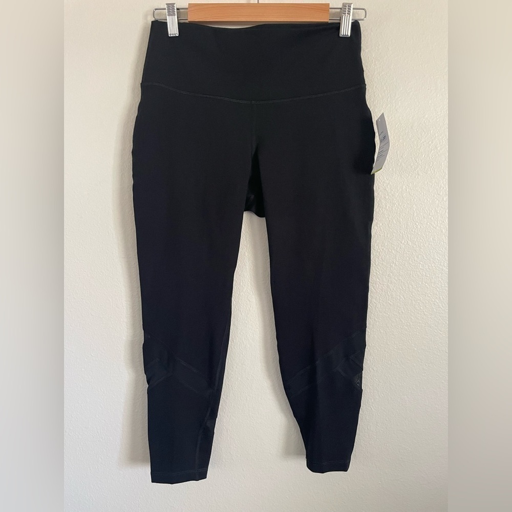 NWT Old Navy Active Go Dry Balance Legging Mesh Details Size LP